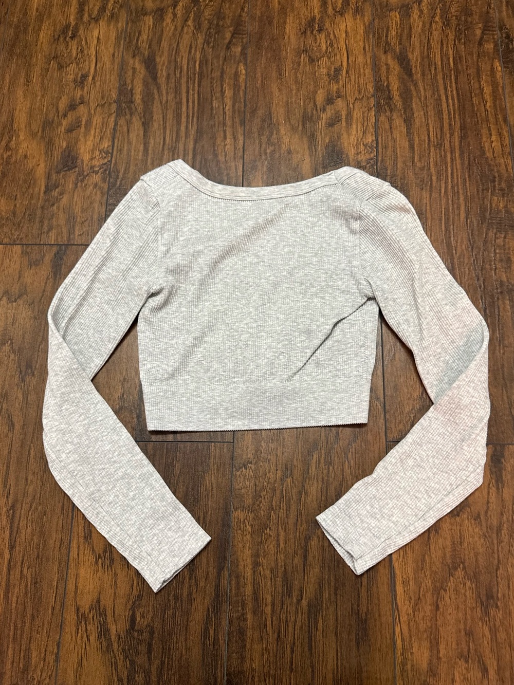 Crop top - Picture 2 of 3